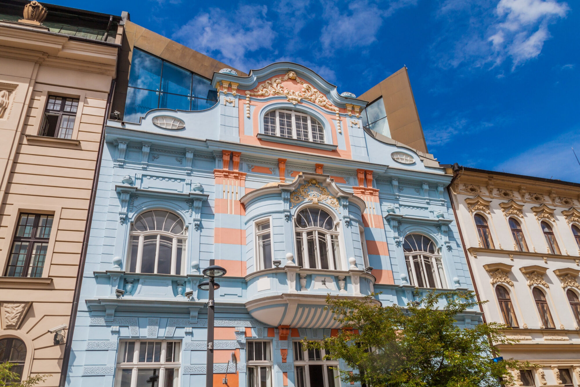 Old,House,At,Lannova,Street,In,Ceske,Budejovice,,Czech,Republic