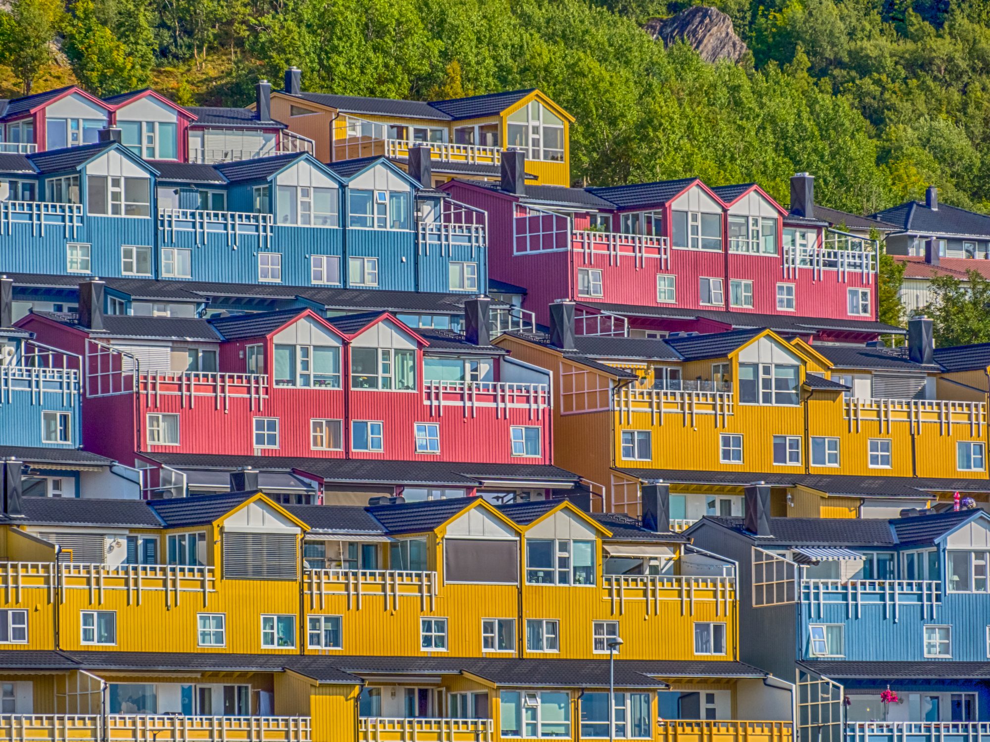 Rønvik district, Bodo, Norvegia shutterstock_1494337919