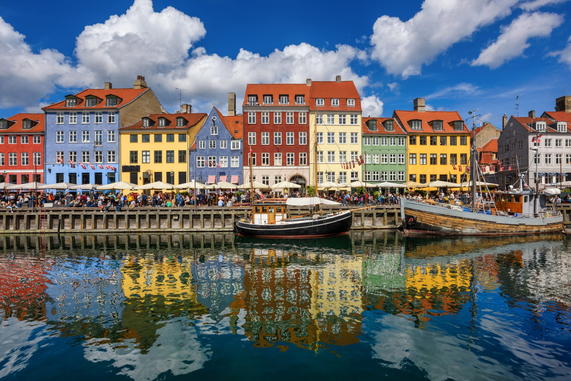 Colorful,Traditional,Houses,In,The,Old,Port,Of,Nyhavn,In